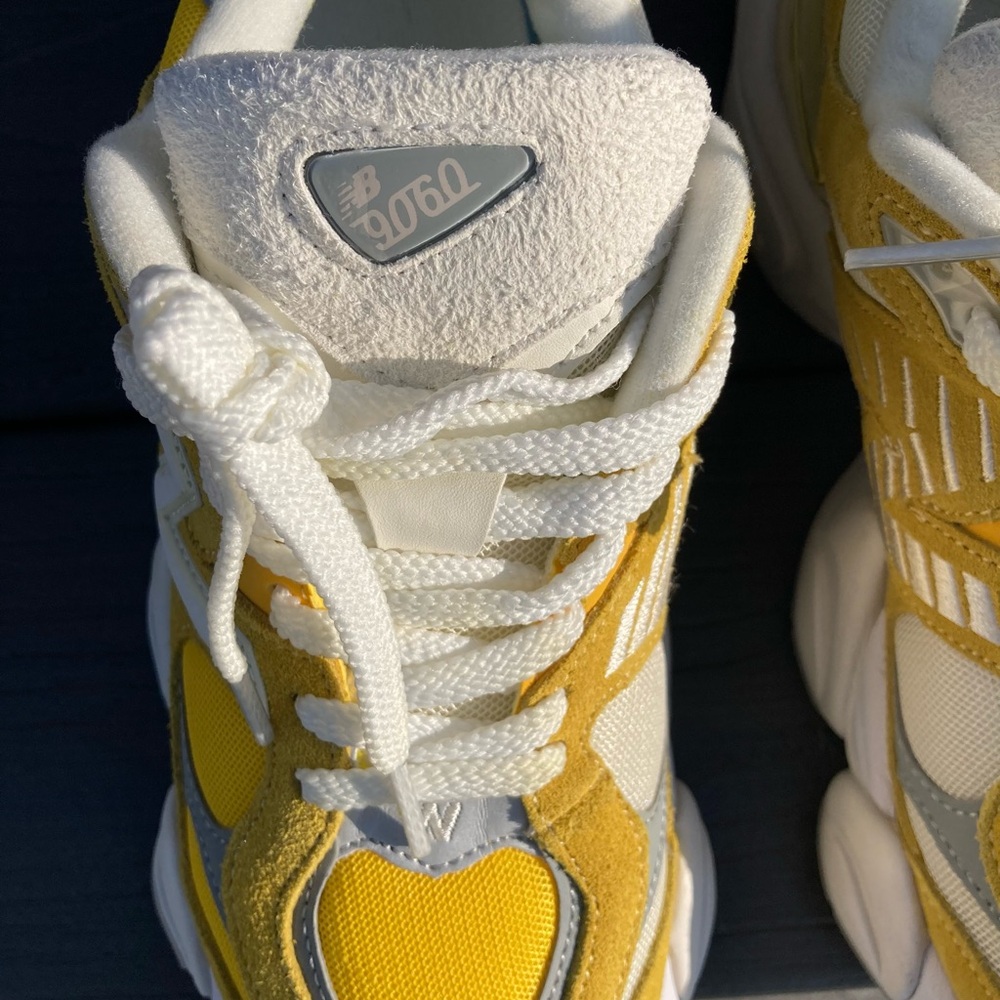 New Balance Yellow and White Sneakers 9060 - Picture 4 of 15